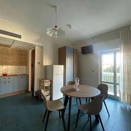 Casavacanze Internazionale 3* דיאנו מרינה