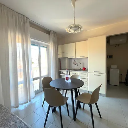 Casavacanze Internazionale 3* דיאנו מרינה