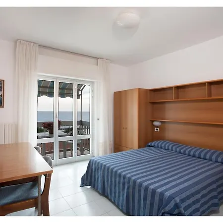 Casavacanze Internazionale 3* Diano Marina