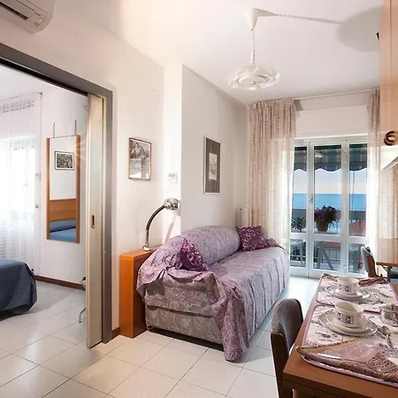 Lejlighedshotel Casavacanze Internazionale Diano Marina