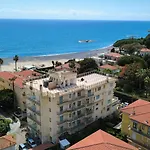 Hotel apartamentowy Casavacanze Internazionale Diano Marina