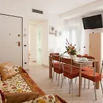 Hotel apartamentowy Casavacanze Internazionale