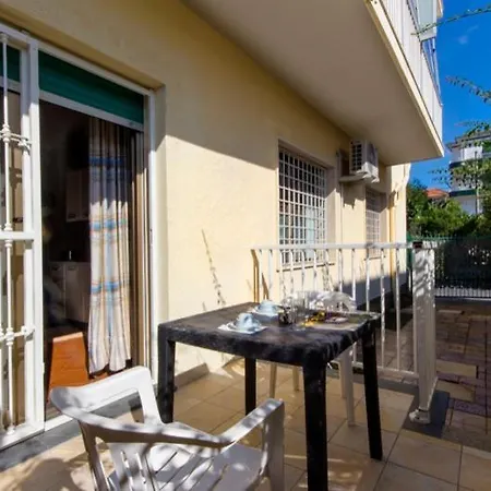 Casavacanze Internazionale 3* Diano Marina