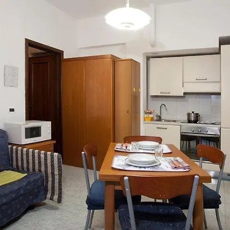 Casavacanze Internazionale شقة فندقية