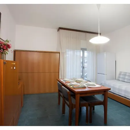 Casavacanze Internazionale شقة فندقية