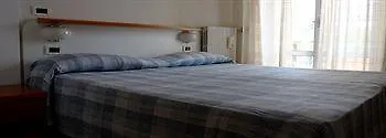 Casavacanze Internazionale شقة فندقية دْيانو مارينا