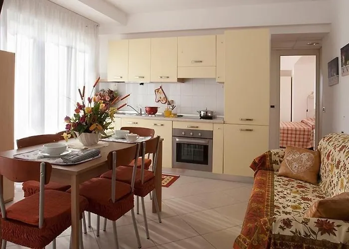 Aparthotel Casavacanze Internazionale 3*