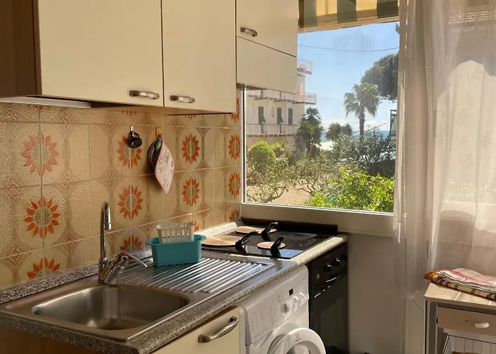 Casavacanze Internazionale Апарт-отель Диано-Марина