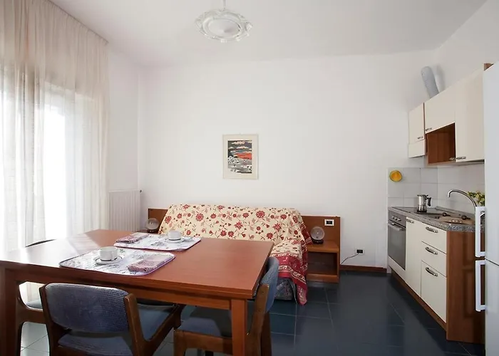 Casavacanze Internazionale Aparthotel 3*